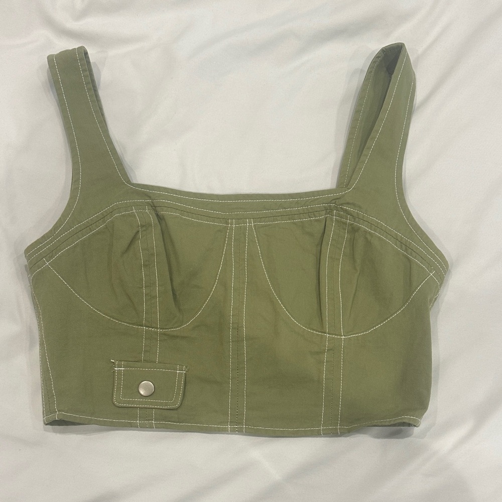 3/$20 Green crop top